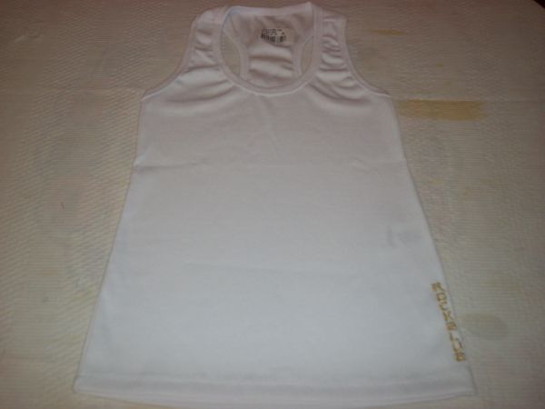 blusinha feminina cor branca tamanho m sem mangas